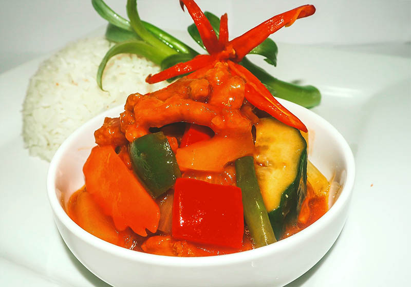 8. Fritert kjøtt i sursøt saus