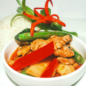 9. Kjøtt i PadPrik Khingpaste